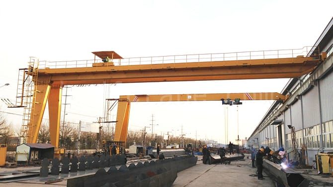 semi gantry crane Dafang crane