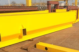 納入 10t単桁ガントリークレーン 1台