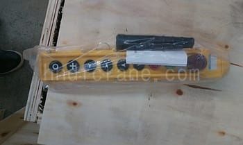 পেন্ডেন্ট পুশ বোতাম