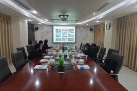 パキスタンの顧客が大方クレーンを訪問