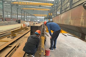 チリの顧客が大方クレーン工場を訪問