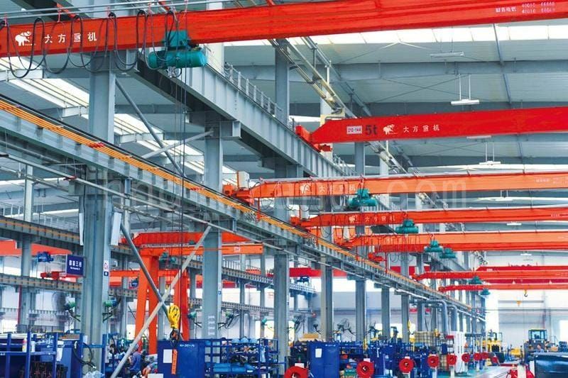 Overhead Crane Setup in Heavy Machinery Plant Design