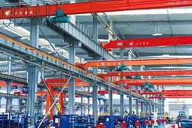 Overhead Crane Setup in Heavy Machinery Plant Design