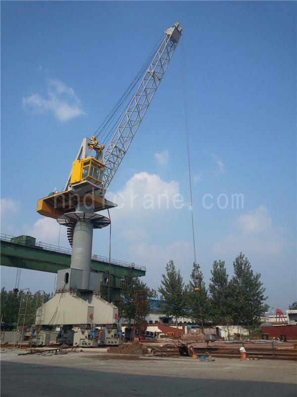 Wire Luffing Lattice Boom Cranes 1