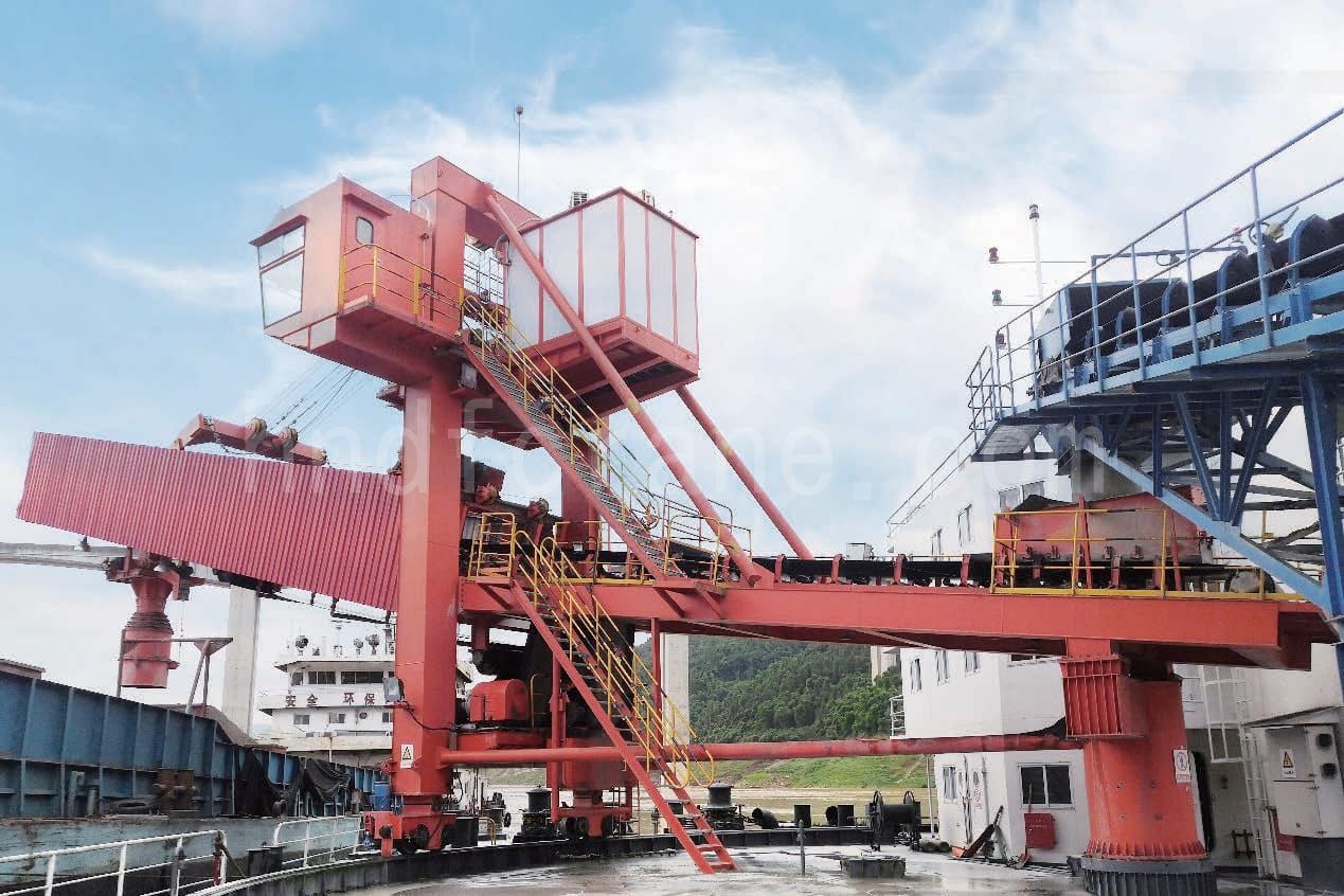 ship loader