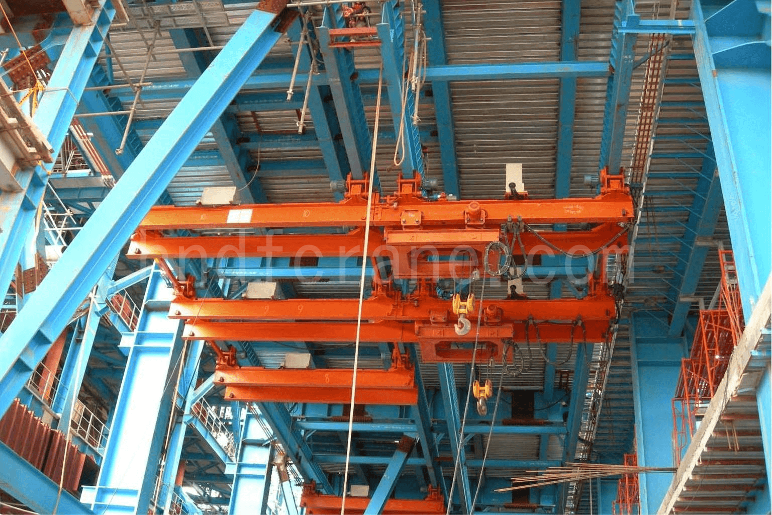 Interlock Crane