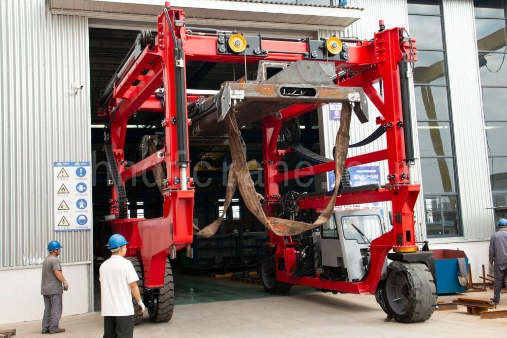 Diesel Straddle Carrier