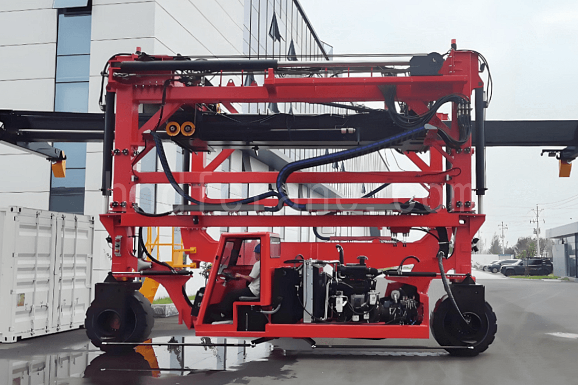Diesel Straddle Carrier6 1