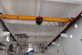 欧州シングルガーダーオーバーヘッドクレーン1スケール