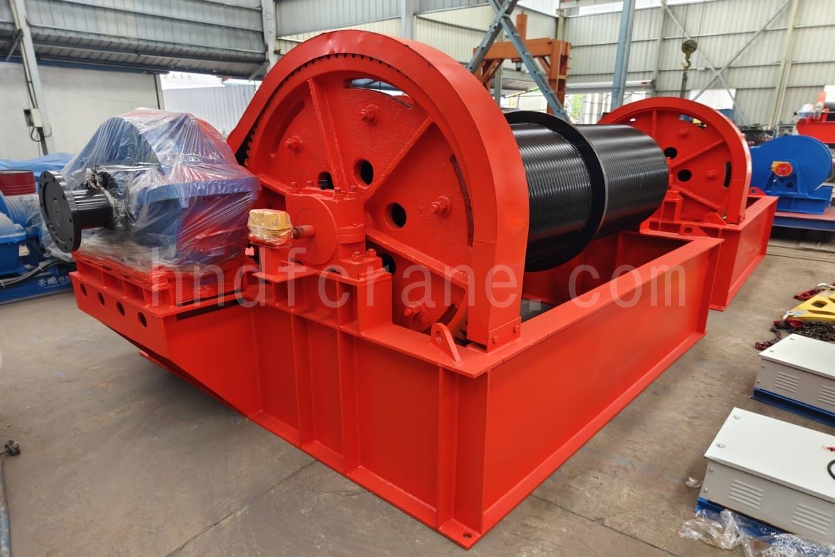 Vietnamese Customer Visits DAFANG and Orders 6 Winches1