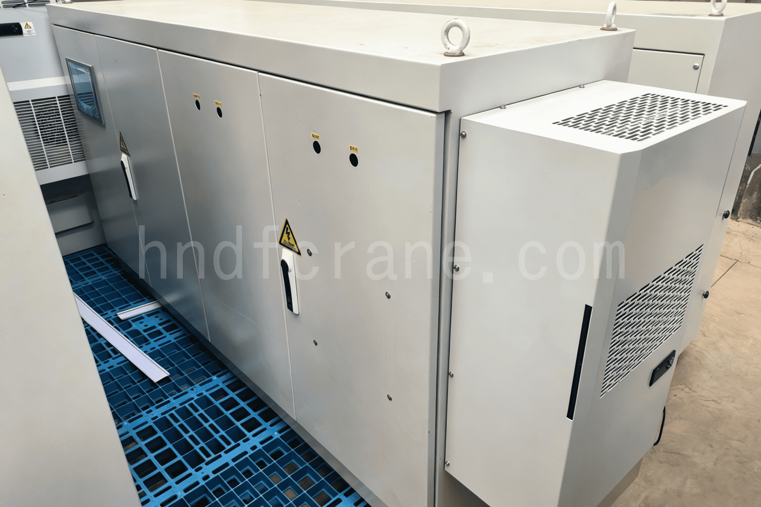Electrical Cabinet with Air Conditioner
